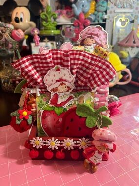 Strawberry Shortcake Desktop Handmade Memory Dex card Tray